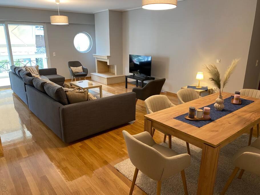 Classy 3Br With 2 Bathrooms Apartment In Marousi Афины Экстерьер фото